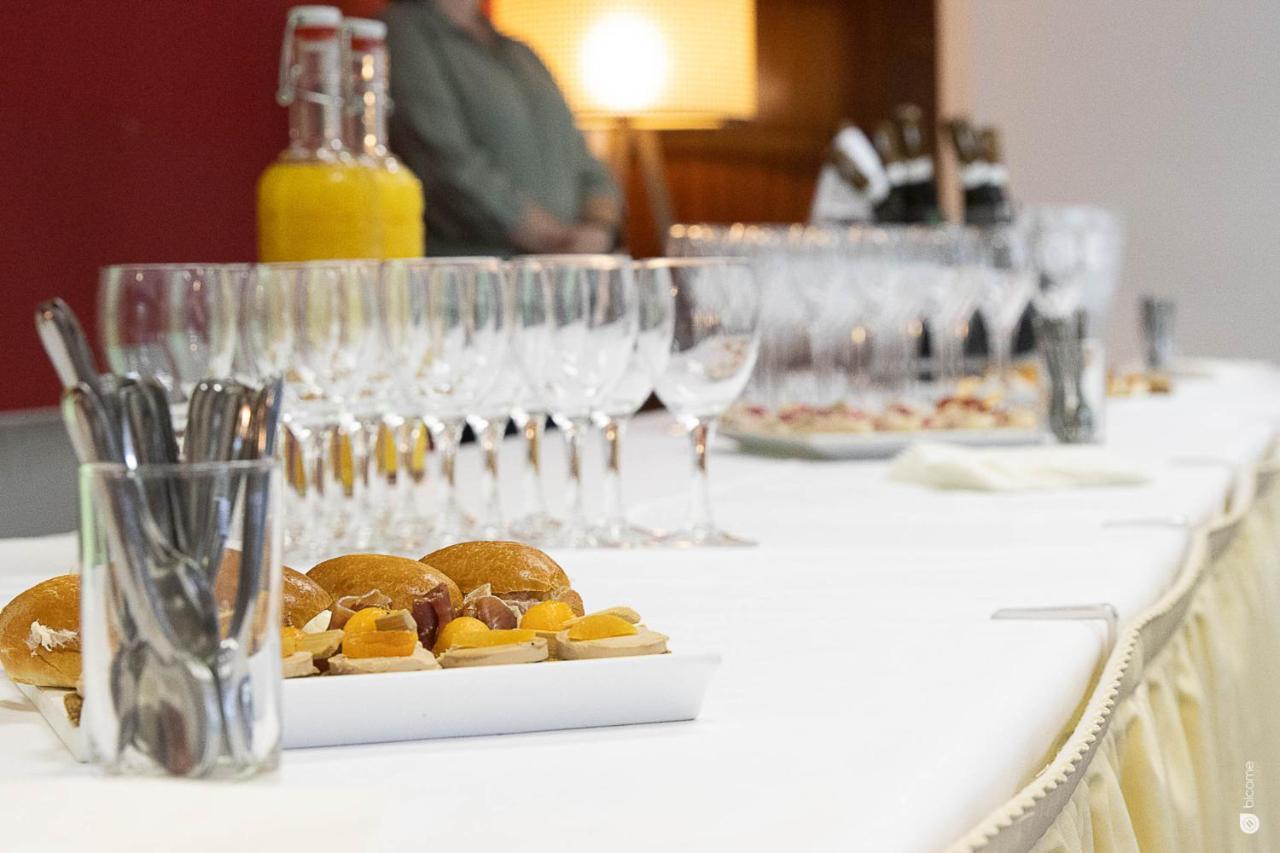 Logis Hotel & Restaurant - Le Relais De Montigny Монтиньи Экстерьер фото