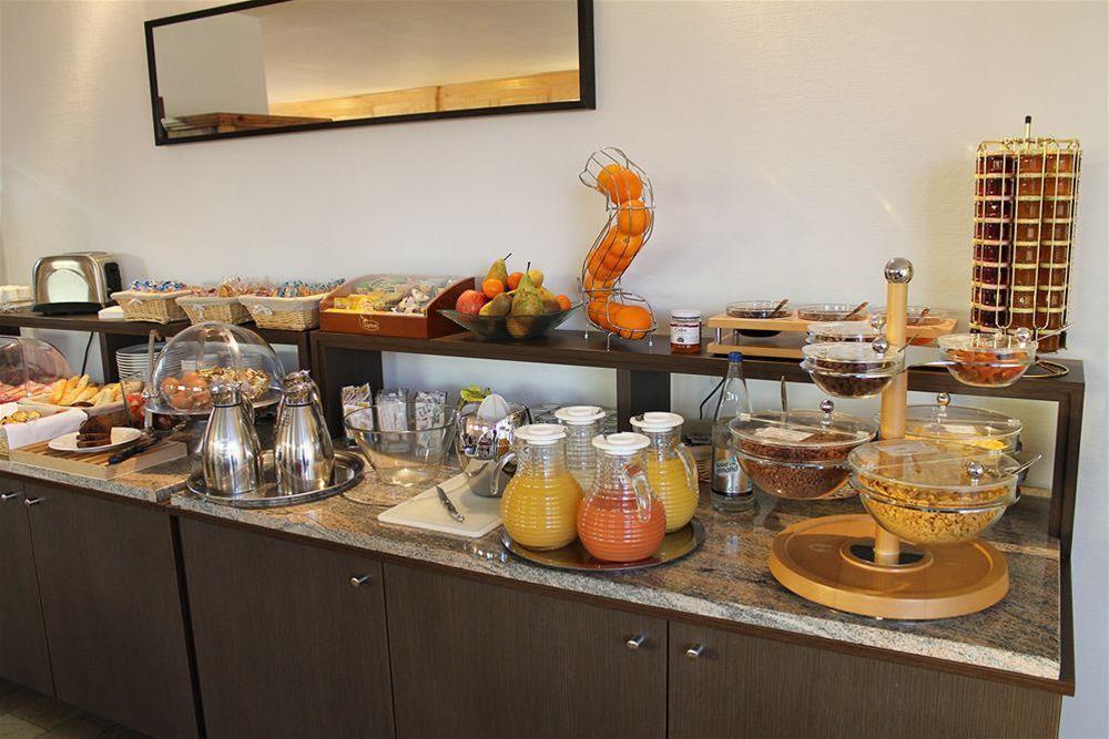 Logis Hotel & Restaurant - Le Relais De Montigny Монтиньи Экстерьер фото