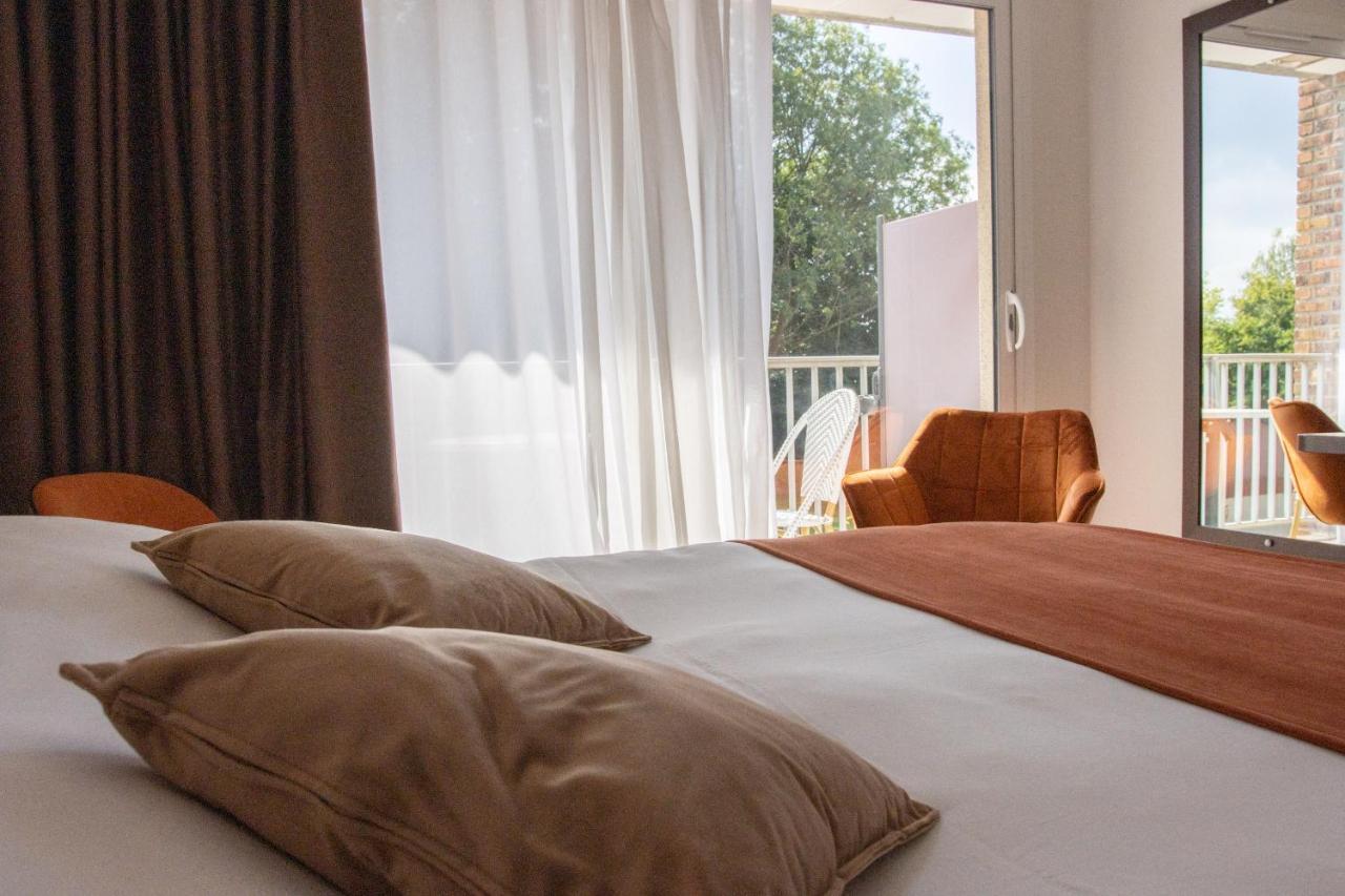 Logis Hotel & Restaurant - Le Relais De Montigny Монтиньи Экстерьер фото